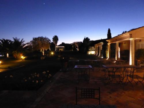 Hotel Villa Les Rosiers Grimaud Eksteriør bilde
